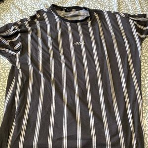 Black and white stripped boohoo shirt
